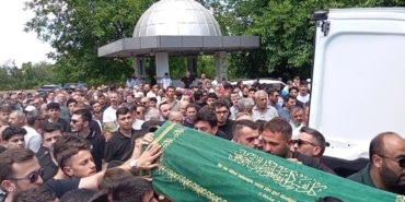 İZNİK GÖLÜ'NDE BOĞULAN 21 YAŞINDAKİ İSMAİL İMAMOĞLU SON YOLCULUĞUNA UĞURLANDI