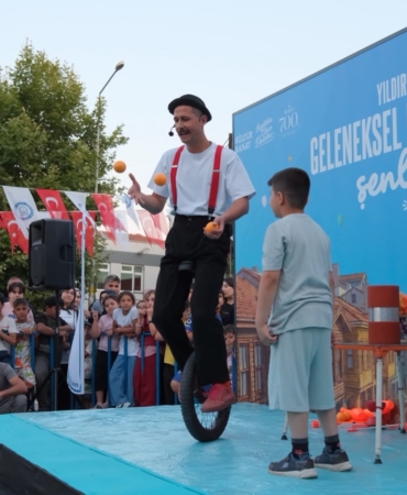 YILDIRIM'DA SOKAKLAR ŞENLENDİ