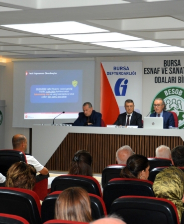 BURSA'DA ESNAFLAR VERGİ BORÇLARINDA DÜŞÜK FAİZLİ ÖDEME VE TAKSİTLE İLGİLİ BİLGİLENDİRİLDİ YILLIK FAİZ YÜZDE 39'DAN YÜZDE 29'A DÜŞÜRÜLDÜ, 72 AY VADE İMKANI GETİRİLDİ