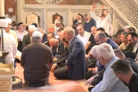 15 TEMMUZ ŞEHİDİ İLHAN VARANK DUALARLA ANILDI ŞEHZADEBAŞI CAMİİ'NDE  15 TEMMUZ ŞEHİTLERİ ANMA TÖRENİ