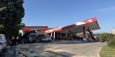 ÖLÜM BENZİN İSTASYONU MARKETİNDE ALIŞVERİŞ YAPARKEN YAKALADI FECİ KAZADA ÖLEN KİŞİNİN KİMLİĞİ BELLİ OLDU