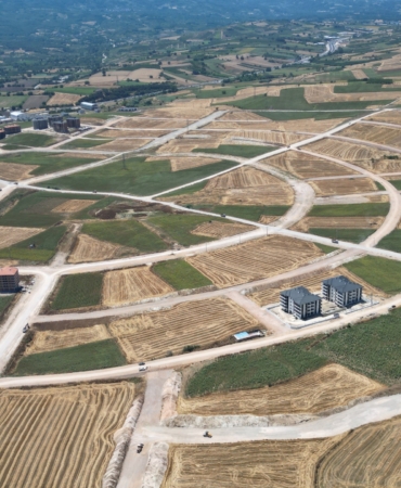 BÜYÜKŞEHİR'DEN İNEGÖL'E 18 KİLOMETRE UZUNLUĞUNDA YENİ YOL