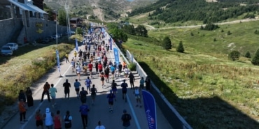 ULUDAĞ'DA DOĞA VE SPOR ŞÖLENİ 23 ÜLKEDEN 3 BİNE YAKIN SPORCU ULUDAĞ'DA BULUŞTU GÜNEŞ, DOĞA VE SPOR HERKESİN YÜZÜNÜ GÜLDÜRDÜ