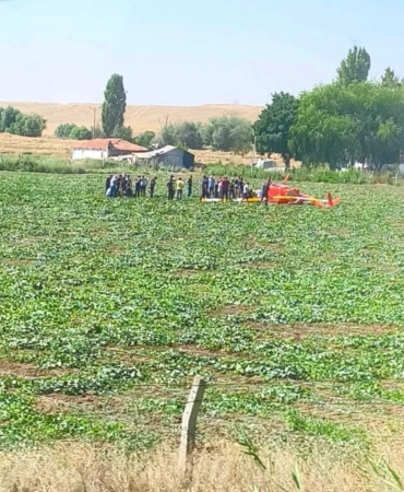 ANKARA TEMELLİ'DE BİR HAVA ARACININ DÜŞTÜĞÜ İDDİA EDİLDİ. BÖLGEYE ÇOK SAYIDA YARDIM EKİBİNİN SEVK EDİLDİĞİ ÖĞRENİLDİ.