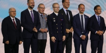 MARK RUTTE AÇIKLADI: NATO'DAN 3 STRATEJİK TEDARİK SÖZLEŞMESİ NATO GENEL SEKRETERİ RUTTE: "NATO MÜTTEFİKLERİ, TANKER TAŞIMA FİLOLARININ BİR PARÇASI OLARAK AİRBUS'TAN 12 TANE UÇAK ALACAK"