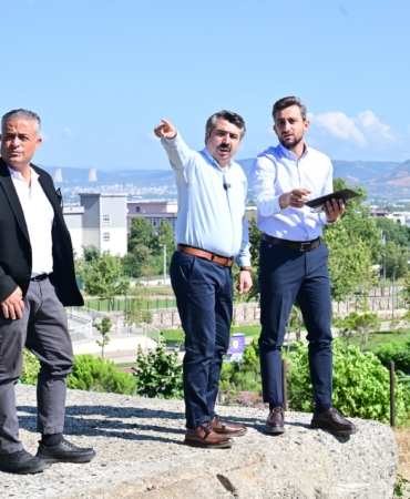 YILDIRIM'DA ULAŞIM AĞI GELİŞİYOR YILDIRIM BELEDİYESİ TARAFINDAN HACİVAT MAHALLESİ'NDE İMAR UYGULAMASI TAMAMLANAN BÖLGEYE YENİ İMAR YOLLARI KAZANDIRILIYOR