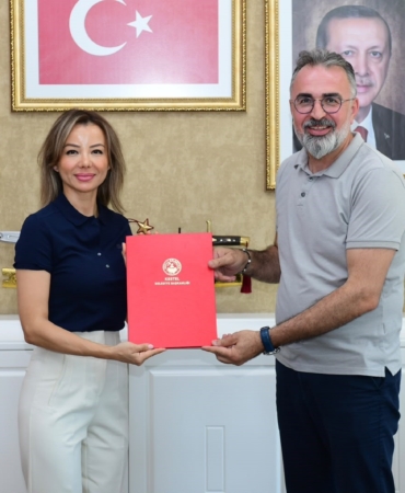 KESTEL BELEDİYESİ İLE BURSA ULUDAĞ ÜNİVERSİTESİ ARASINDA 'İŞLETMEDE MESLEKİ EĞİTİM' PROTOKOLÜ İMZALANDI