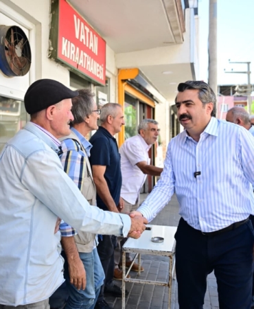 YILDIRIM BELEDİYE BAŞKANI OKTAY YILMAZ, ÇİÇEK CADDESİ ESNAFIYLA BULUŞTU