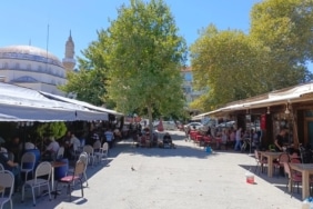MUDANYA'DA BELEDİYE DÜKKANLARININ İHALE BEDELLERİ DUDAK UÇUKLATTI