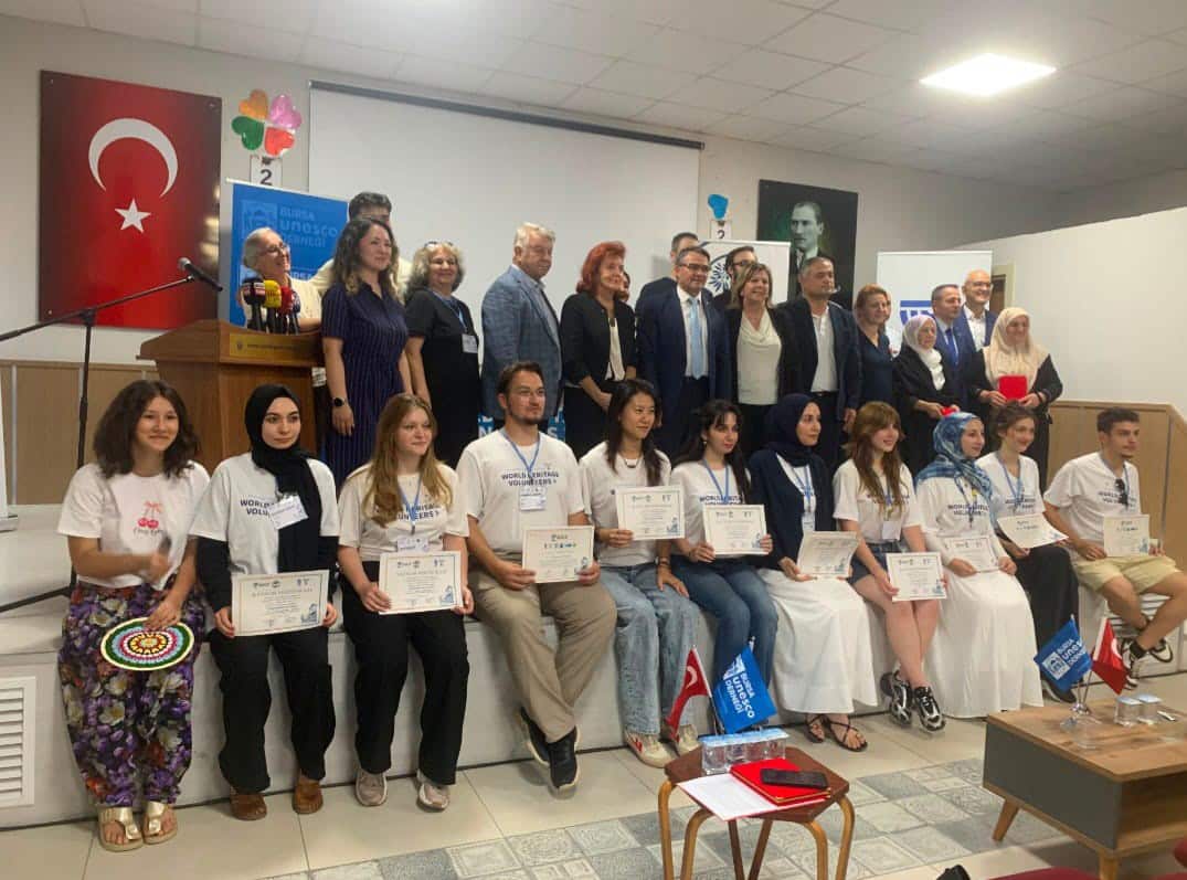 CUMALIKIZIK'TA UNESCO DÜNYA MİRASI GÖNÜLLÜLERİ PROGRAMI TAMAMLANDI