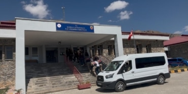 BAKAN GÜRLEK'TEN 2 OLAY İÇİN AYDINLATMA PAYLAŞIMI VAN'DA VE AFYONKARAHİSAR'DA 2 ÇOCUĞUN ÖLÜMLERİNİN CİNAYET OLDUĞU ORTAYA ÇIKTI