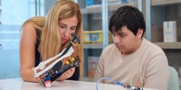 YILDIRIM'DA GENÇLER GELECEĞE HAZIRLANIYOR