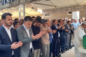 KESTEL BELEDİYE BAŞKANININ TRAFİK KAZASINDA HAYATINI KAYBEDEN AMCASI SON YOLCULUĞUNA UĞURLANDI