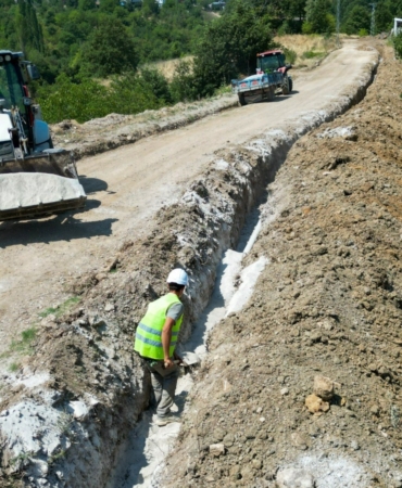 BÜYÜKŞEHİR, GEMLİK'TE SULAMA TESİSİNİ KISA SÜREDE YÜZDE 80'E ULAŞTIRDI
