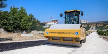 BURSA'DA MEZARLIK YOLLARI YENİLENİYOR