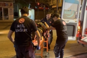 BURSA'DA MOTOSİKLET DEVRİLDİ: KADIN SÜRÜCÜ YARALANDI