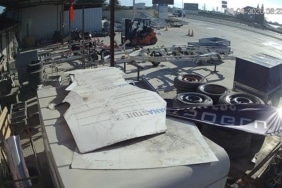 BURSA'DA MOTOSİKLETTEKİ 2 KİŞİ ÖLÜMDEN BÖYLE DÖNDÜ