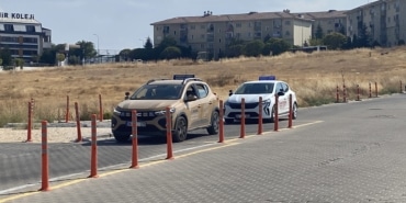 EHLİYET SINAVLARINDA SABİT PARKUR DÖNEMİNE SON DİREKSİYON SINAVLARINDA 'SERBEST GÜZERGÂH' UYGULAMASININ KAZALARI AZALTMASI BEKLENİYOR SÜRÜCÜ KURSU YETKİLİSİ SALİH ER: "BU KARARIN DEVRİM NİTELİĞİNDE OLDUĞUNU DÜŞÜNÜYORUM" "ADAY SÜRÜCÜLER AKAN TRAFİKTE SINAVA BAŞLAYACAK"