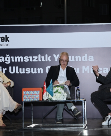 MÜŞTEREK MEKAN'DA BAĞIMSIZLIK VE CUMHURİYET SÖYLEŞİSİ