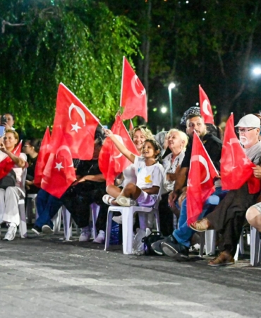 KÜLTÜRPARK'TA ZAFER COŞKUSU