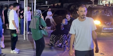 BURSA'DAKİ DÜĞÜN YEMEĞİNDE 367 KİŞİ HASTANELERE BAŞVURDU 74 HASTA AMBULANSLARLA BURSA'YA TAŞINDI, ÇOĞU TABURCU OLDU TEDAVİSİ DEVAM EDEN 23 HASTANIN DURUMLARI İYİ