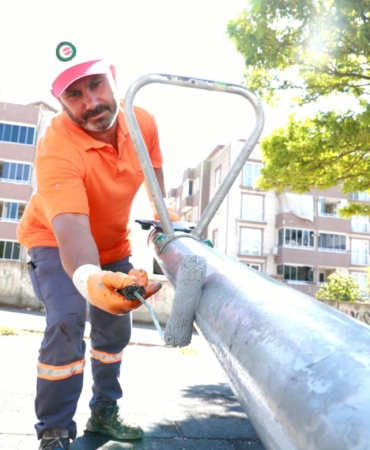 OSMANGAZİ BELEDİYESİ'NDEN PARKLARI GÜZELLEŞTİREN DOKUNUŞ