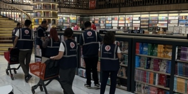 BURSA'DA 8 AYDA 1,4 MİLYON ÜRÜN DENETLENDİ, 42 MİLYON LİRA CEZA KESİLDİ BURSA'DA FIRSATÇI 600 İŞLETME BAKANLIĞA BİLDİRİLDİ BURSA'DA KIRTASİYE ÜRÜNLERİNDEKİ FAHİŞ FİYATA 1,8 MİLYON LİRAYA KADAR CEZA