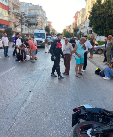 MUDANYA'DA MOTOSİKLET YAYAYA ÇARPTI: 2 YARALI