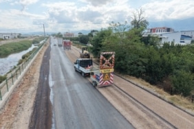 BÜYÜKŞEHİR SAMANLI BAĞLANTI YOLUNU YENİLEDİ