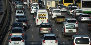 BURSA'DA OKUL SERVİS ÜCRETLERİNE YÜZDE 25 ZAM ESKİ TARİFE DEĞİŞTİ, YENİ FİYATLAR BELLİ OLDU EN KISA MESAFE, 2 BİN 750 LİRADAN 3 BİN 450 LİRAYA ÇIKTI