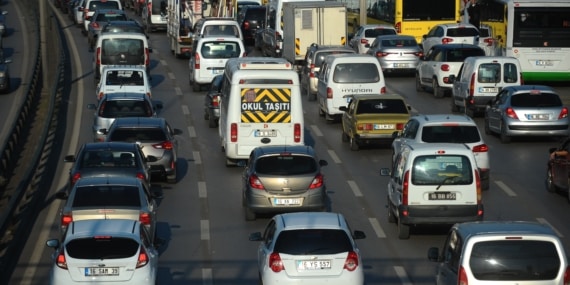 BURSA'DA OKUL SERVİS ÜCRETLERİNE YÜZDE 25 ZAM ESKİ TARİFE DEĞİŞTİ, YENİ FİYATLAR BELLİ OLDU EN KISA MESAFE, 2 BİN 750 LİRADAN 3 BİN 450 LİRAYA ÇIKTI