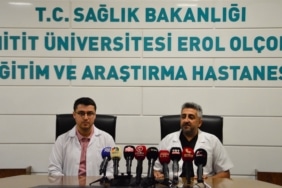 VATANDAŞIN BOĞAZINDAN ÇIKAN CANLI SÜLÜK DOKTORLARI BİLE ŞAŞIRTTI: "İLK DEFA GÖRDÜM"