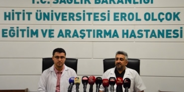 VATANDAŞIN BOĞAZINDAN ÇIKAN CANLI SÜLÜK DOKTORLARI BİLE ŞAŞIRTTI: "İLK DEFA GÖRDÜM"