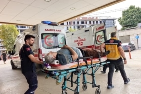 İNEGÖL'DE ÇATIDAN DÜŞEN KİŞİ AĞIR YARALANDI