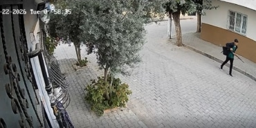 TURGUTLU'DA OKUL SALDIRGANININ YENİ GÖRÜNTÜSÜ ORTAYA ÇIKTI
