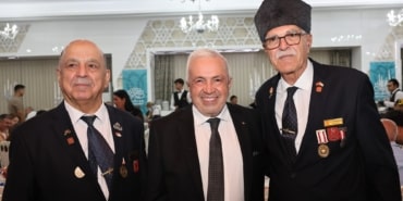 NİLÜFER BELEDİYESİ'NDEN ŞEHİT AİLELERİ VE GAZİLER ONURUNA YEMEK
