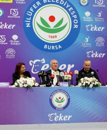 NİLÜFER BELEDİYESPOR EKER KADIN VOLEYBOL TAKIMI 2026-2027 SEZONU KADROSU TANITILDI VOLEYBOL ŞEHRİ BURSA'NIN SULTANLARI YENİ SEZONA HAZIR