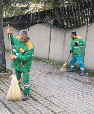 OSMANGAZİ'DE TEMİZLİK ÇALIŞMALARI ARALIKSIZ SÜRÜYOR TEMİZ BİR OSMANGAZİ İÇİN GECE GÜNDÜZ ÇALIŞIYORLAR