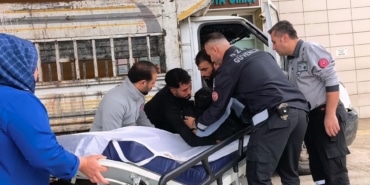 KAMYONETTEN DÜŞEN GENÇ YARALANDI