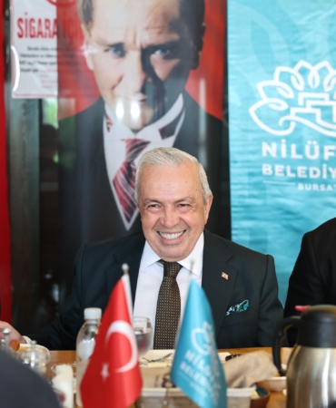 BAŞKAN ŞADİ ÖZDEMİR BURSASPOR TRİBÜN LİDERLERİYLE BİR ARAYA GELDİ