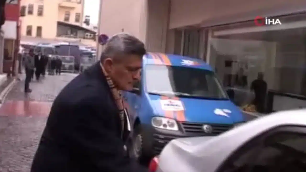 kasif-kozinoglu