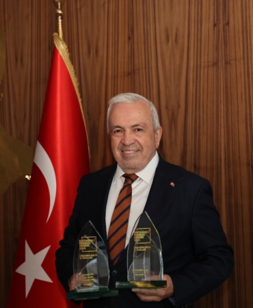 NİLÜFER BELEDİYESİ'NİN ÇEVRE VE DAYANIŞMA PROJELERİNE ÇİFTE ÖDÜL