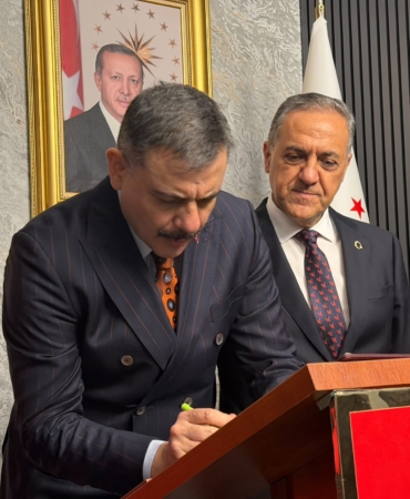 BAKAN ÇİFTÇİ'DEN YALOVA VALİLİĞİNE ZİYARET