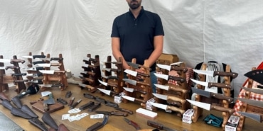 KÖK CEVİZ SAPLI BIÇAKLARI JAPONYA DAHİL 11 ÜLKEYE İHRAÇ ETTİ ALMAN ÇELİĞİNDEN ÖZEL AÇILI TIRNAK BIÇAĞI TASARLADI; TÜRKİYE'YE SATIYOR