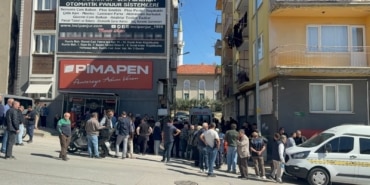 EVLERİNDE ÖLÜ BULUNAN ÇİFTİN CİNAYETE KURBAN GİTTİĞİ ÜZERİNDE DURULUYOR GEMLİK'TE ÇİFTİN ÖLÜMÜYLE BAĞLANTILI OLDUĞU DEĞERLENDİRİLEN BİR ŞÜPHELİ YAKALANDI