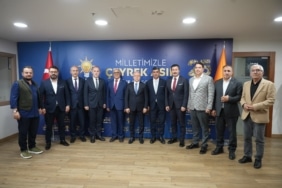 YENİŞEHİR'DE İKİ MECLİS ÜYESİ DAHA AK PARTİ SAFLARINA KATILDI