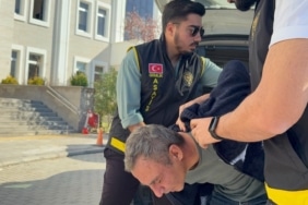 BURSA'DA GÜRÜLTÜ CİNNETİ...YAŞLI ÇİFTİ ÖLDÜREN KOMŞU ADLİYEYE SEVK EDİLDİ