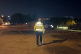 "BEN SEYİR HALİNDE DEĞİLİM" DEDİ, POLİSİ ÇİLEDEN ÇIKARDI POLİS BU SEFER ALKOLLÜ SÜRÜCÜYE NASIL UYGULAMA YAPAMAYACAKLARINI ANLATTI