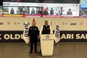 İÇİŞLERİ BAKANI ÇİFTÇİ: "ARAMA VE KURTARMA ÇALIŞMALARIMIZ KAPSAMINDA İSTANBUL GENELİNDE SU BASKINI VE SEL NEDENİYLE MAHSUR KALAN 2 BİN 727 VATANDAŞIMIZ SAĞ SALİM TAHLİYE EDİLMİŞTİR" "İSTANBUL'DA 2, KOCAELİ, ZONGULDAK, SAKARYA, DÜZCE VE YALOVA İLLERİMİZDE EĞİTİM ÖĞRETİME BUGÜN BİR GÜN SÜREYLE ARA VERİLMİŞTİR"