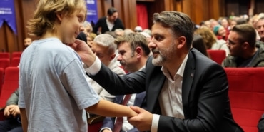 'SEÇER PARE' BURSALI SANATSEVERLERLE BULUŞTU